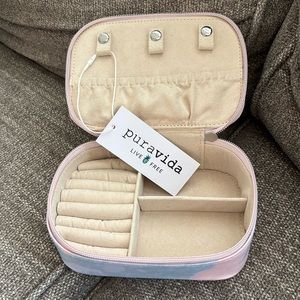 Pura Vida travel jewelry case